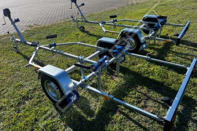Przyczepa podłodziowa Niewiadów P400